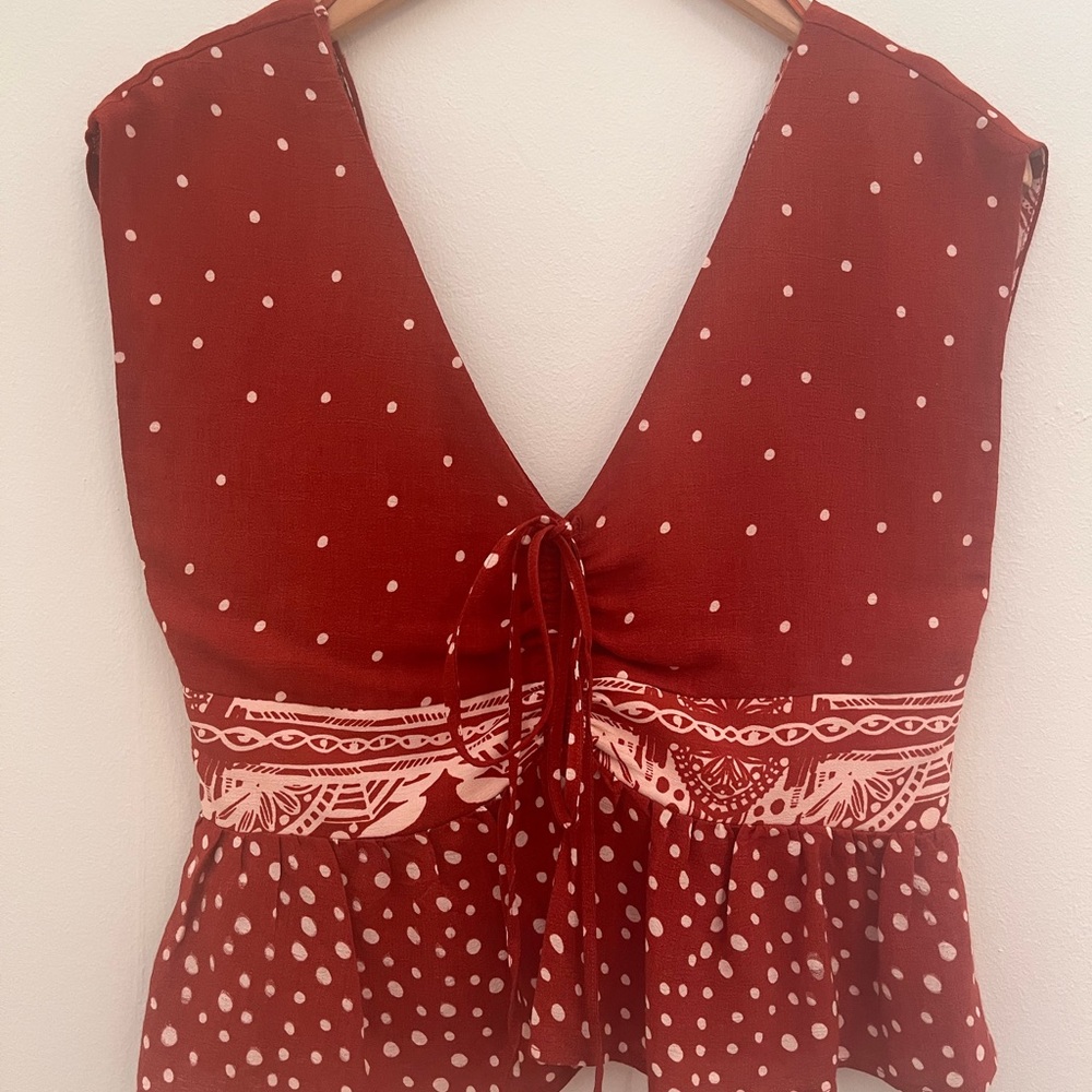 FREE PEOPLE crop top rust and cream tropical print